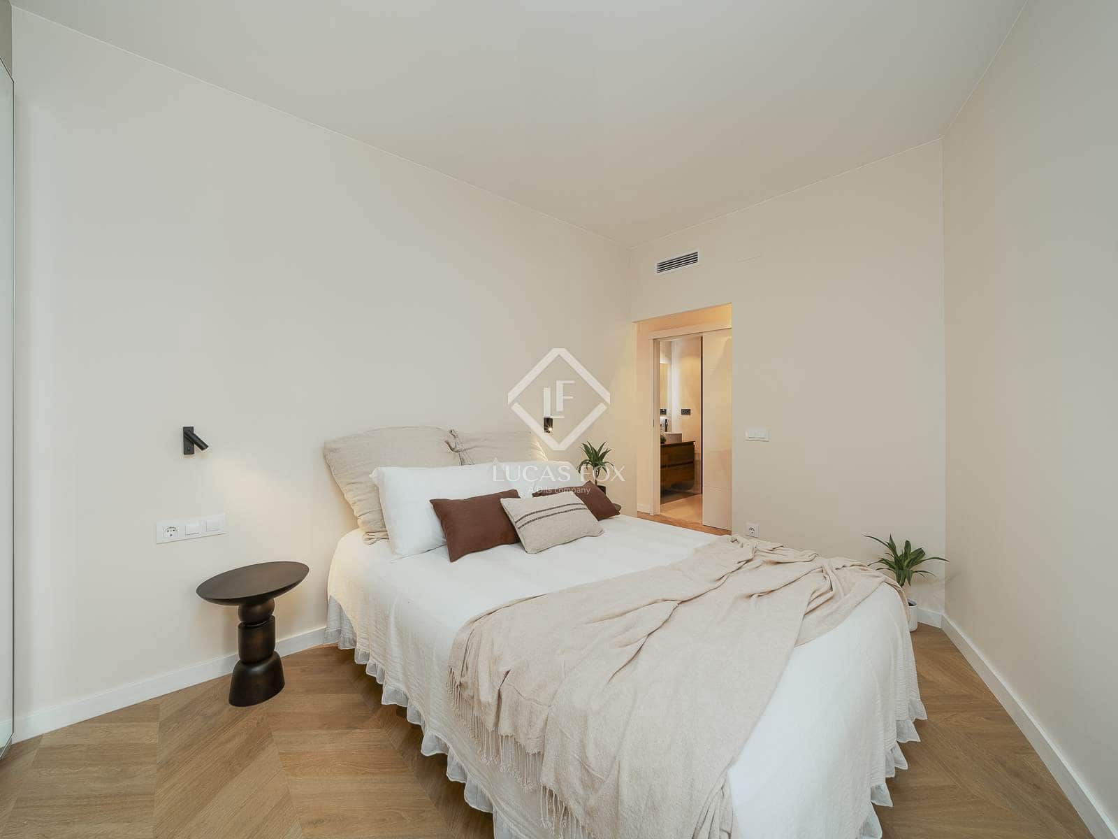 Apartamento de 3 habitaciones en Barcelona ciudad en venta - 695.000 € (Ref: 9282594)