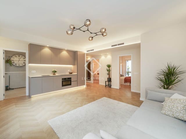 Apartamento de 3 habitaciones en Barcelona ciudad en venta - 695.000 € (Ref: 9282594)