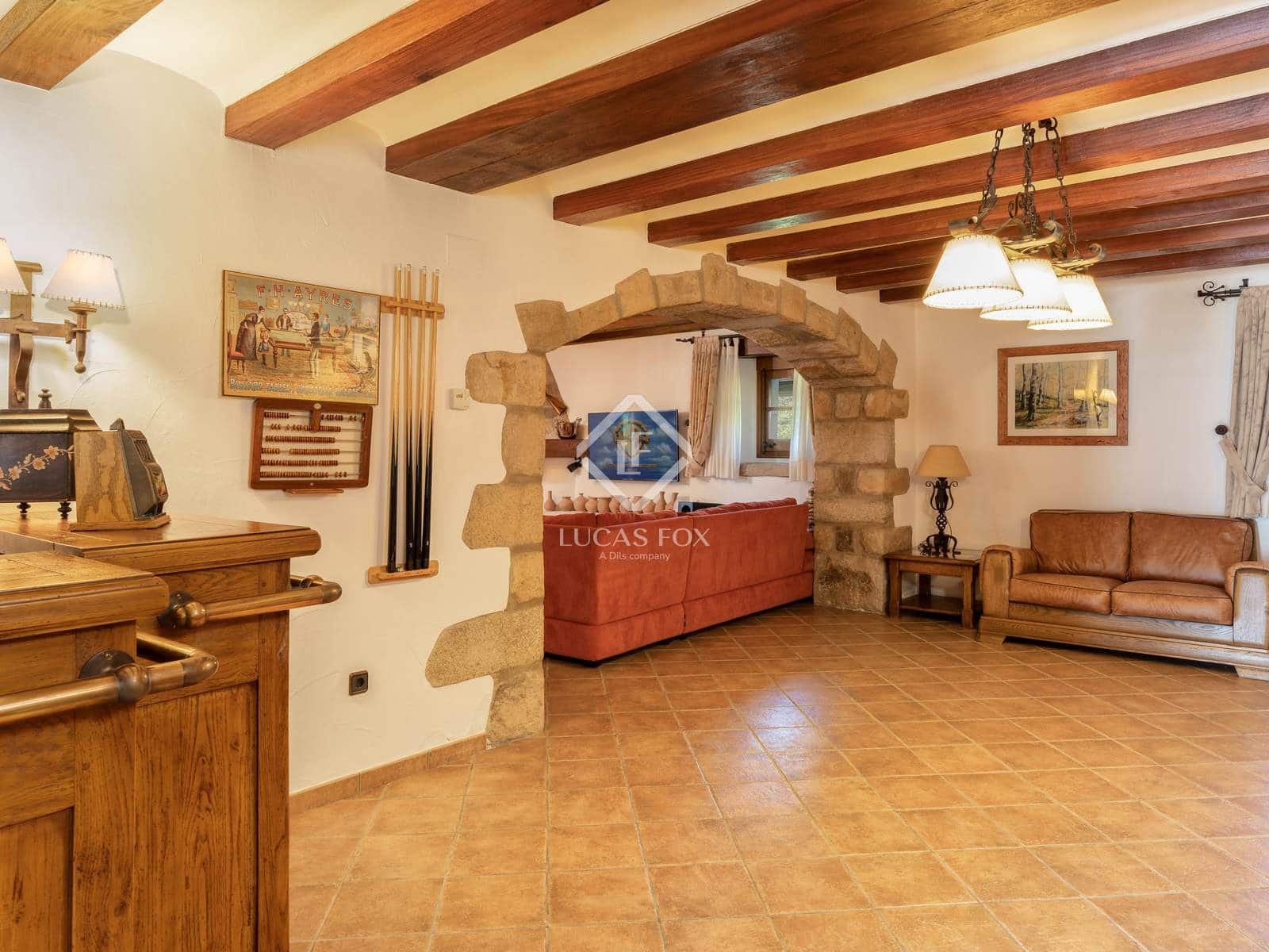 6 bedroom Finca/Country House for sale in Breda with pool garage - € 2,690,000 (Ref: 9282598)