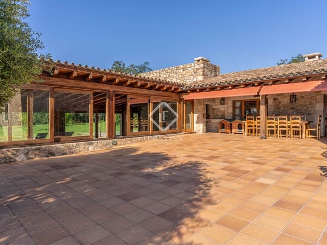 6 quarto Quinta/Casa Rural para venda em Breda com piscina garagem - 2 690 000 € (Ref: 9282598)