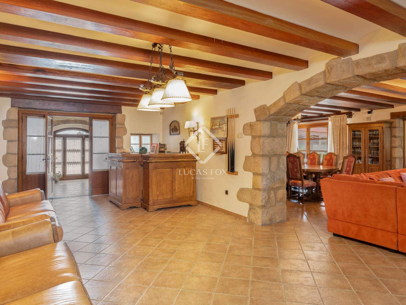 6 bedroom Finca/Country House for sale in Breda with pool garage - € 2,690,000 (Ref: 9282598)