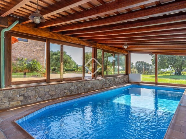 6 quarto Quinta/Casa Rural para venda em Breda com piscina garagem - 2 690 000 € (Ref: 9282598)