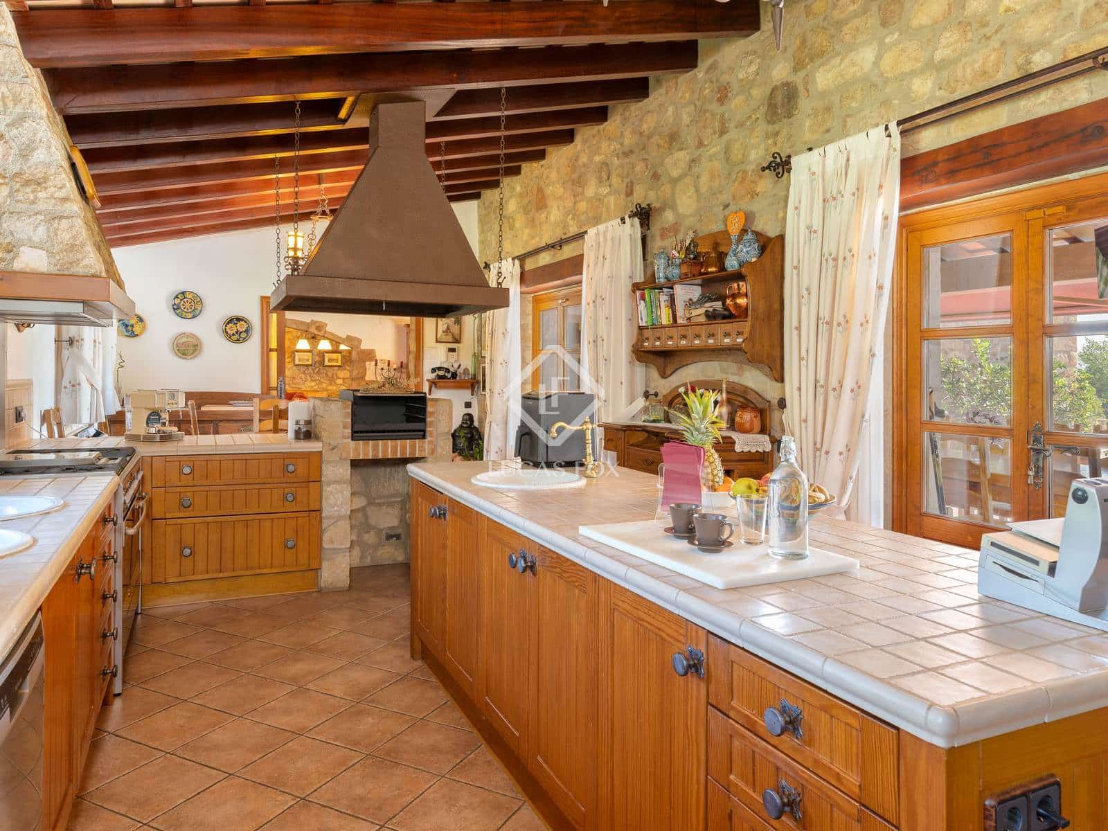 6 bedroom Finca/Country House for sale in Breda with pool garage - € 2,690,000 (Ref: 9282598)