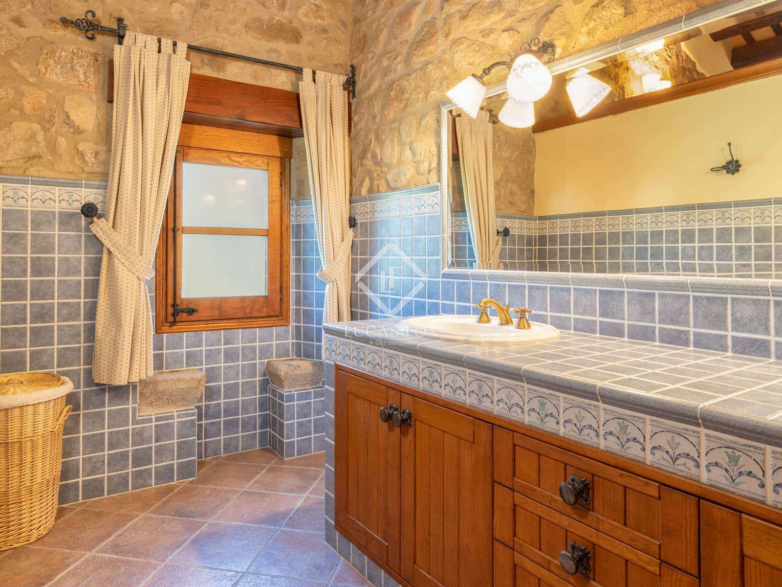 6 bedroom Finca/Country House for sale in Breda with pool garage - € 2,690,000 (Ref: 9282598)