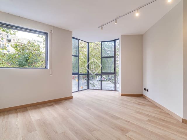 5 sovrum Lägenhet att hyra i Barcelona stad med garage - 4 900 € (Ref: 9283167)