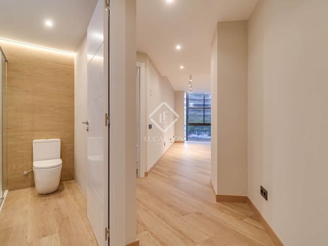 5 sovrum Lägenhet att hyra i Barcelona stad med garage - 4 900 € (Ref: 9283167)