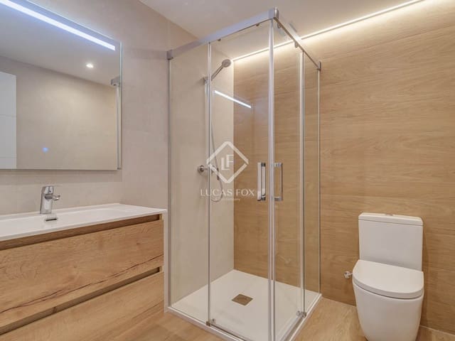 5 sovrum Lägenhet att hyra i Barcelona stad med garage - 4 900 € (Ref: 9283167)