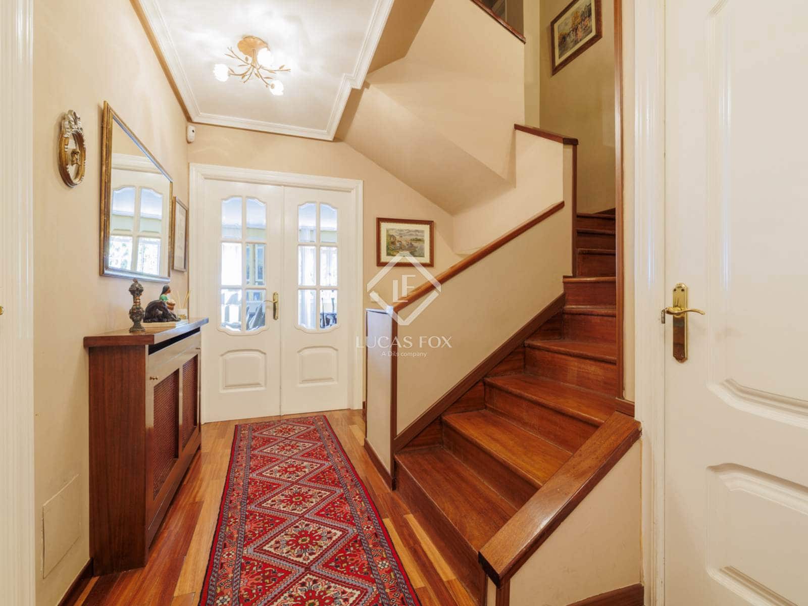 7 soveværelse Villa til salg i Las Rozas de Madrid med swimmingpool garage - € 980.000 (Ref: 9283934)