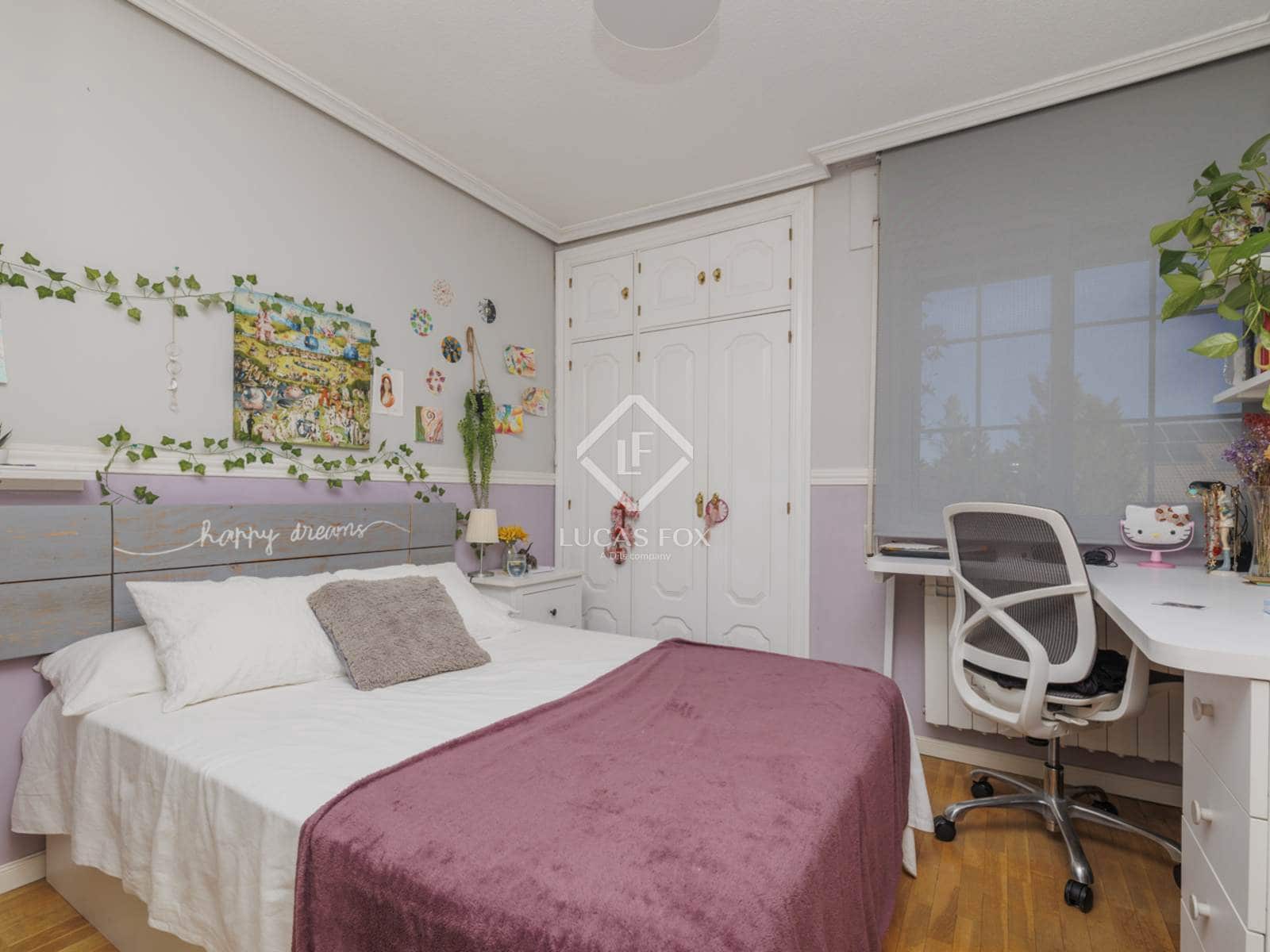 7 soveværelse Villa til salg i Las Rozas de Madrid med swimmingpool garage - € 980.000 (Ref: 9283934)