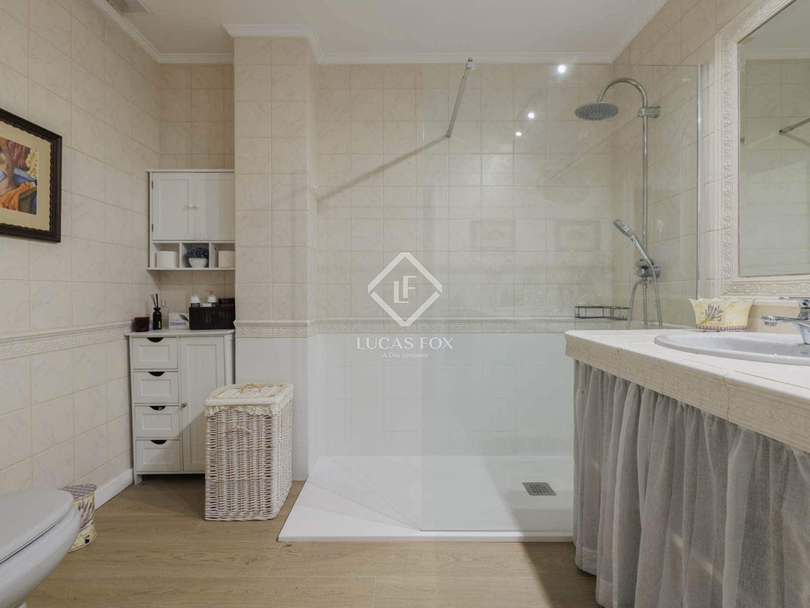 7 soveværelse Villa til salg i Las Rozas de Madrid med swimmingpool garage - € 980.000 (Ref: 9283934)