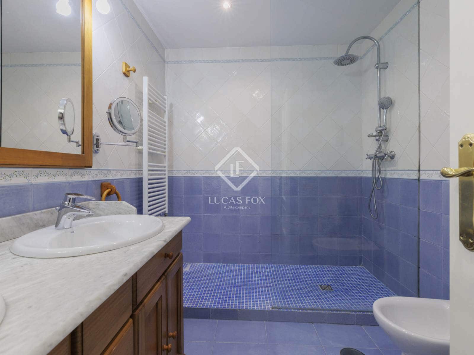 7 soveværelse Villa til salg i Las Rozas de Madrid med swimmingpool garage - € 980.000 (Ref: 9283934)