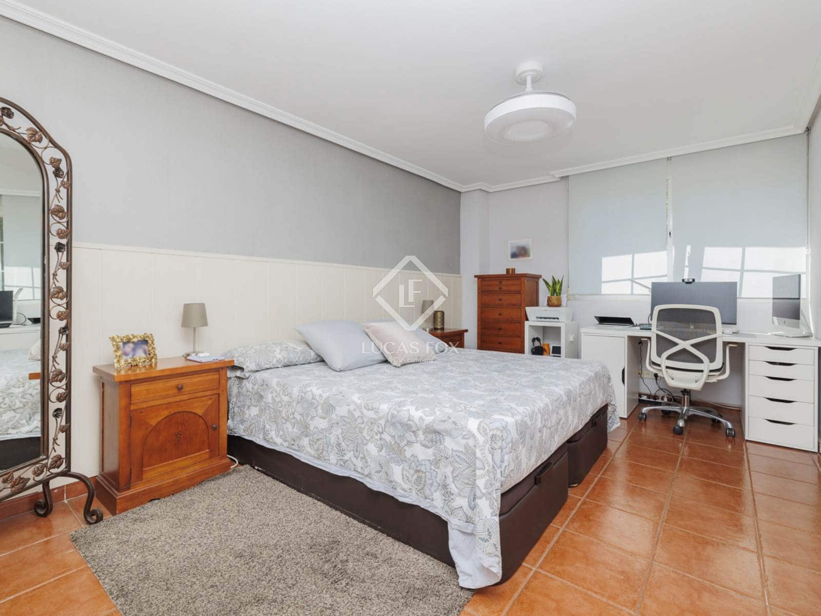 7 soveværelse Villa til salg i Las Rozas de Madrid med swimmingpool garage - € 980.000 (Ref: 9283934)