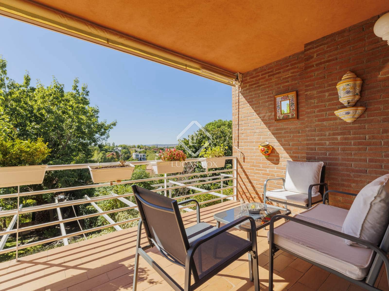 7 soveværelse Villa til salg i Las Rozas de Madrid med swimmingpool garage - € 980.000 (Ref: 9283934)