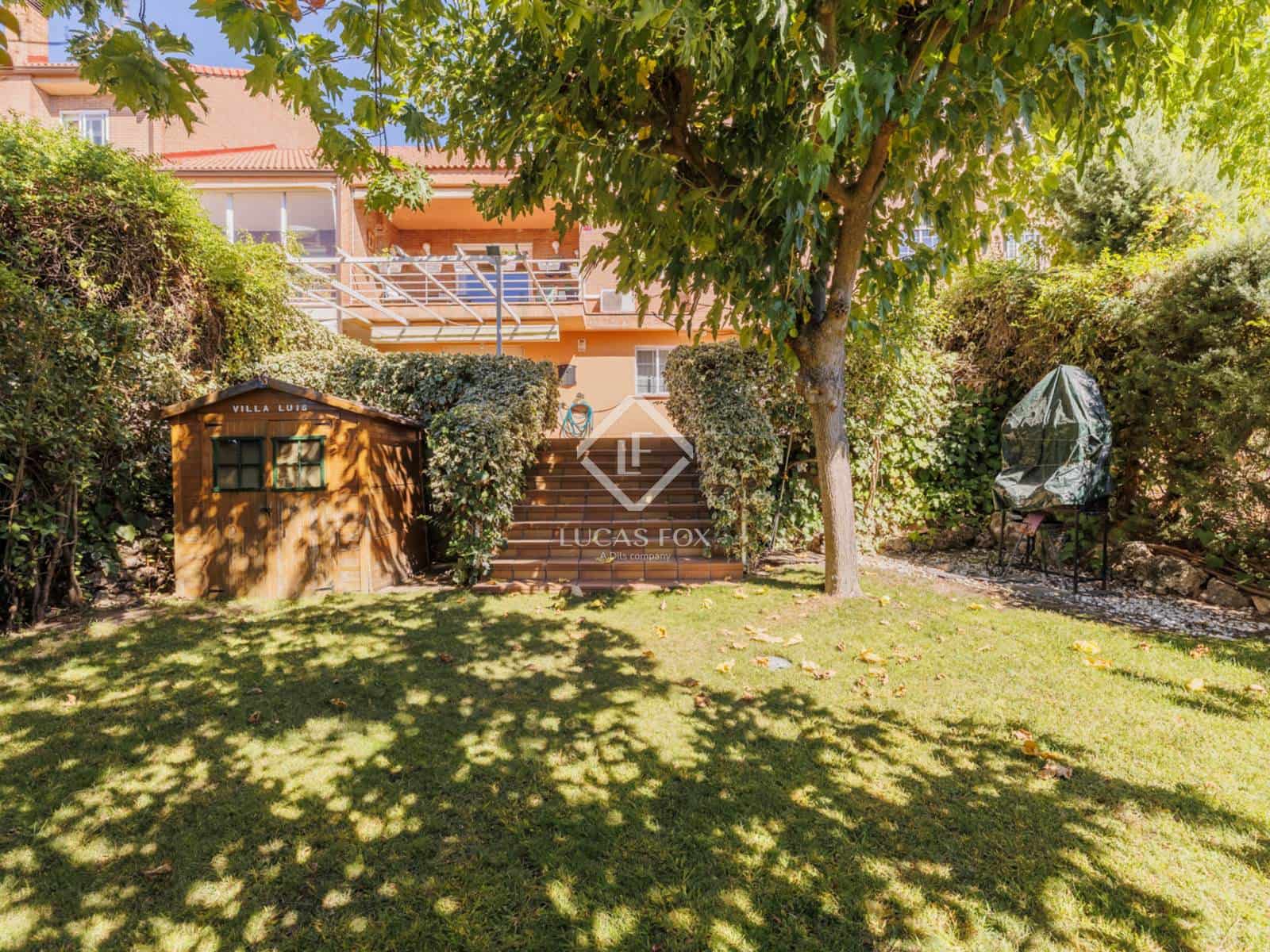 7 soveværelse Villa til salg i Las Rozas de Madrid med swimmingpool garage - € 980.000 (Ref: 9283934)