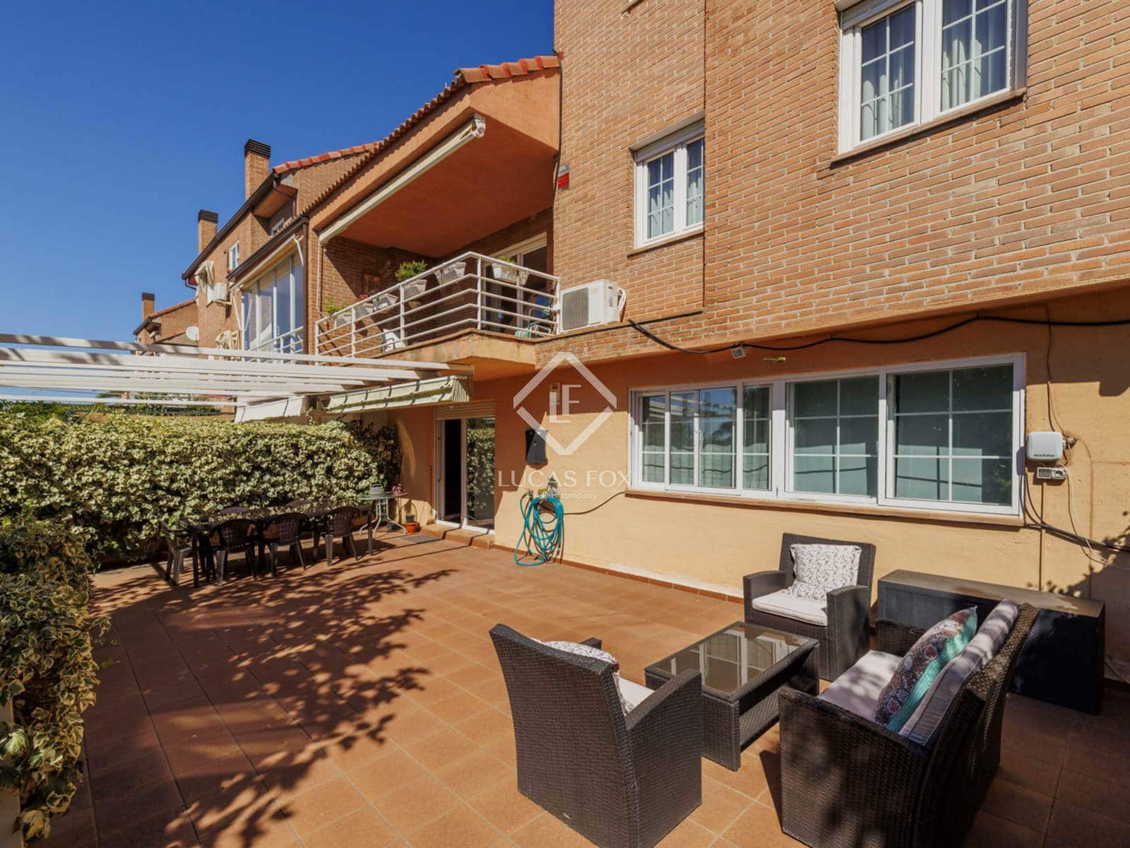 7 soveværelse Villa til salg i Las Rozas de Madrid med swimmingpool garage - € 980.000 (Ref: 9283934)