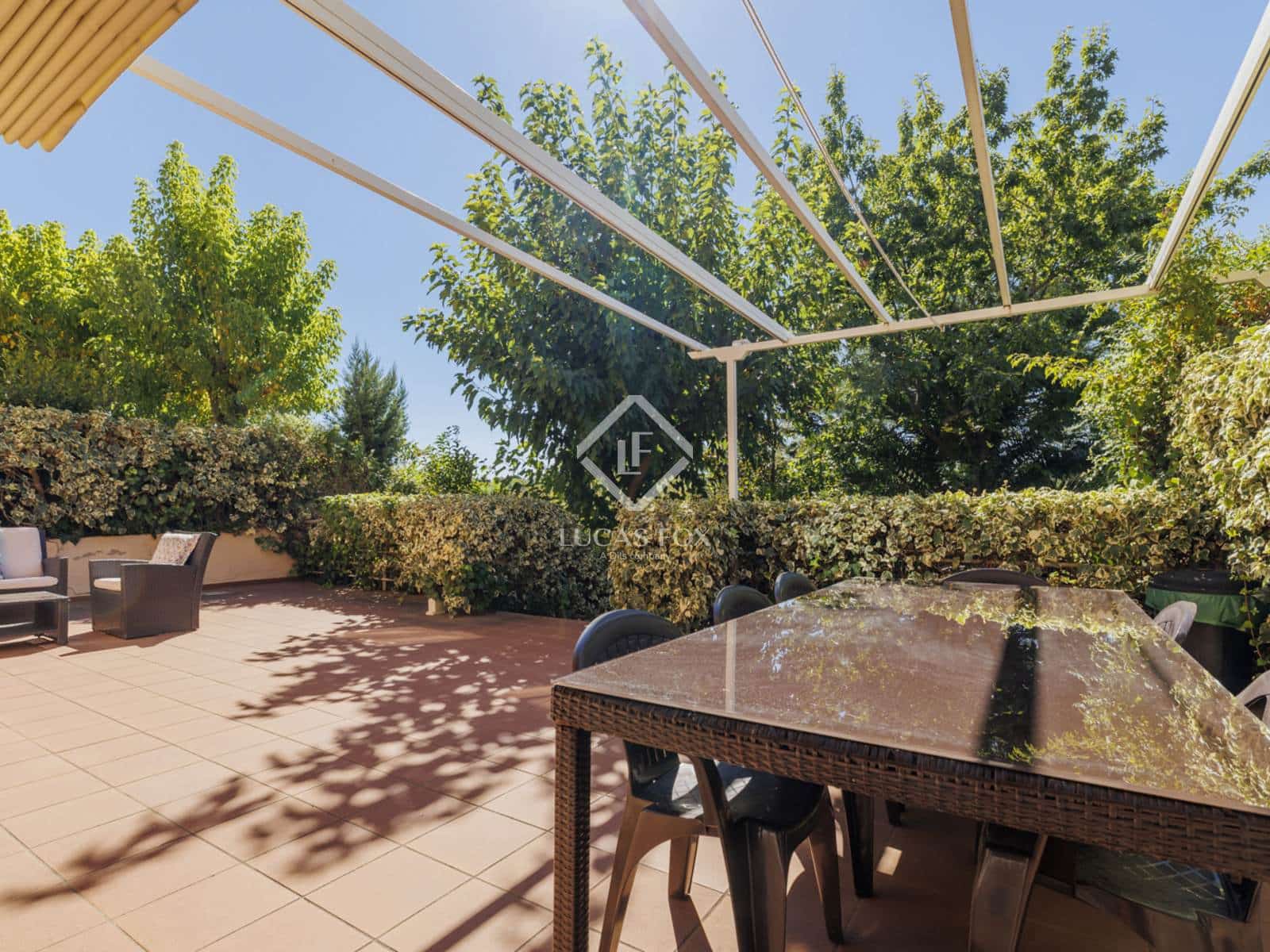 7 soveværelse Villa til salg i Las Rozas de Madrid med swimmingpool garage - € 980.000 (Ref: 9283934)