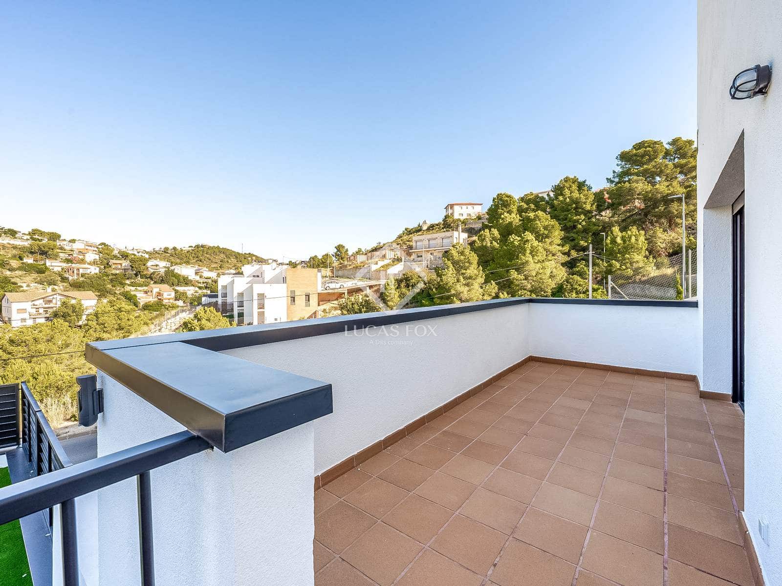 4 sypialnia Willa na sprzedaż w Segur de Calafell z basenem garażem - 455 000 € (Ref: 9283935)