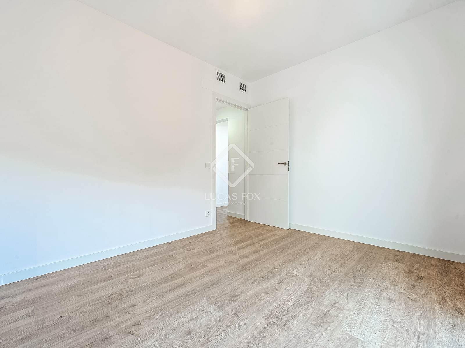 4 sypialnia Willa na sprzedaż w Segur de Calafell z basenem garażem - 455 000 € (Ref: 9283935)