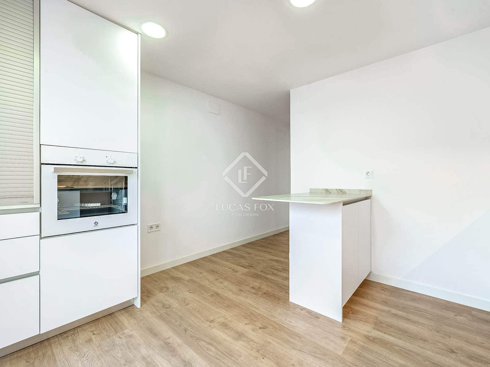 4 sypialnia Willa na sprzedaż w Segur de Calafell z basenem garażem - 455 000 € (Ref: 9283935)