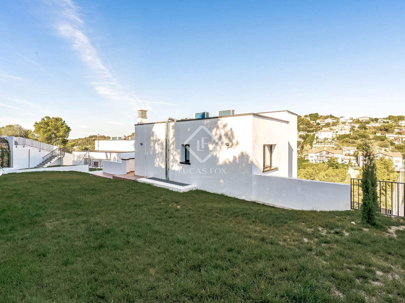 4 sypialnia Willa na sprzedaż w Segur de Calafell z basenem garażem - 455 000 € (Ref: 9283935)