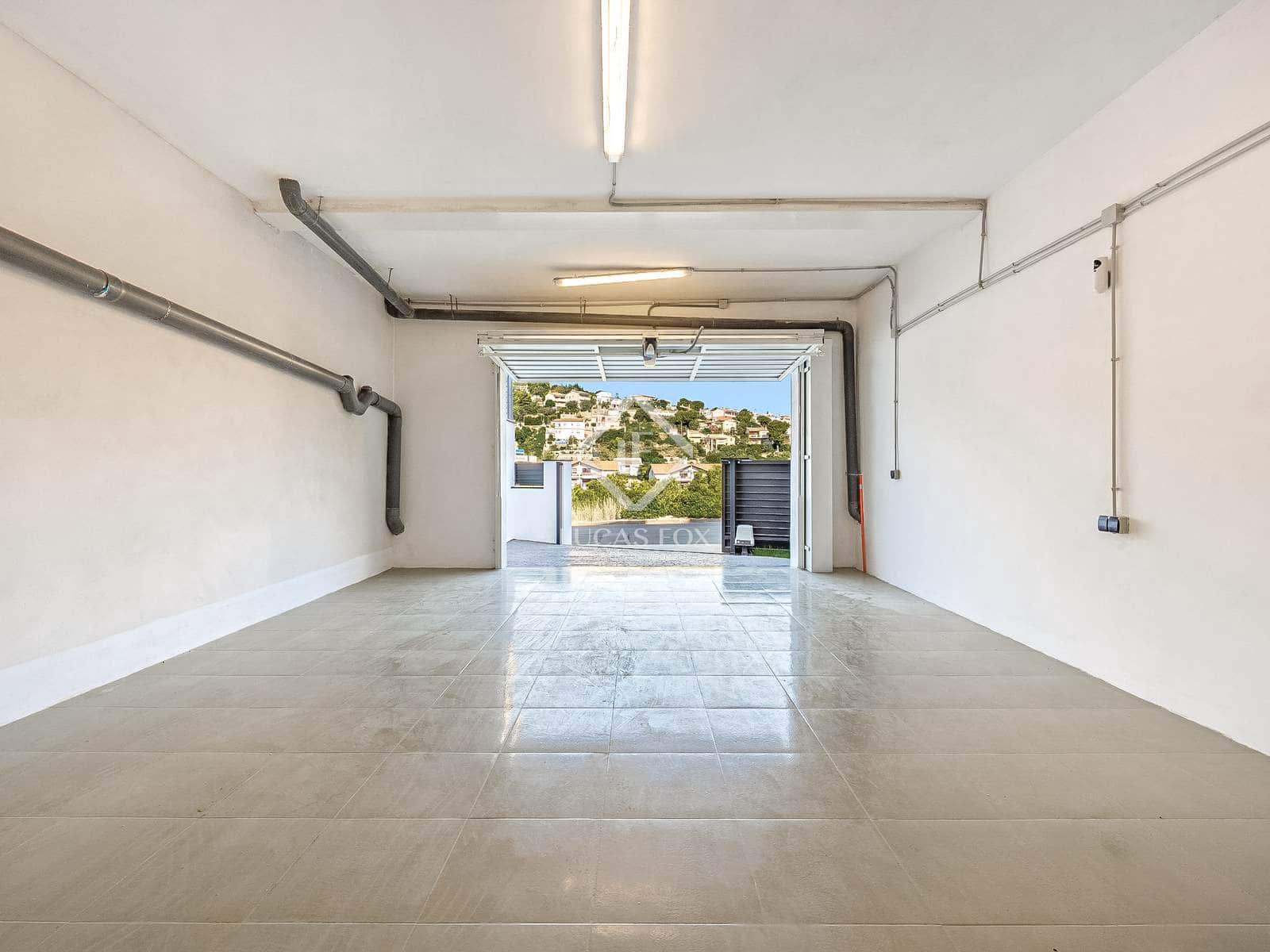 4 sypialnia Willa na sprzedaż w Segur de Calafell z basenem garażem - 455 000 € (Ref: 9283935)