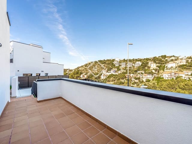 4 bedroom Villa for sale in Segur de Calafell, Calafell with pool garage - € 455,000 (Ref: 9283935)