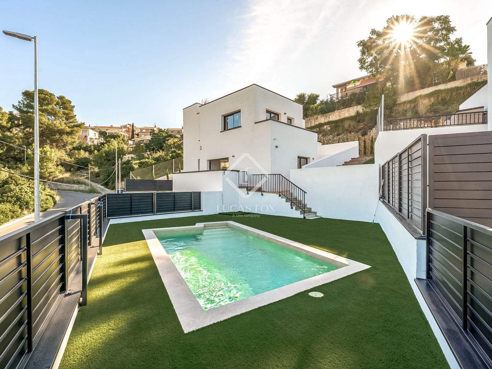 4 sypialnia Willa na sprzedaż w Segur de Calafell z basenem garażem - 455 000 € (Ref: 9283935)