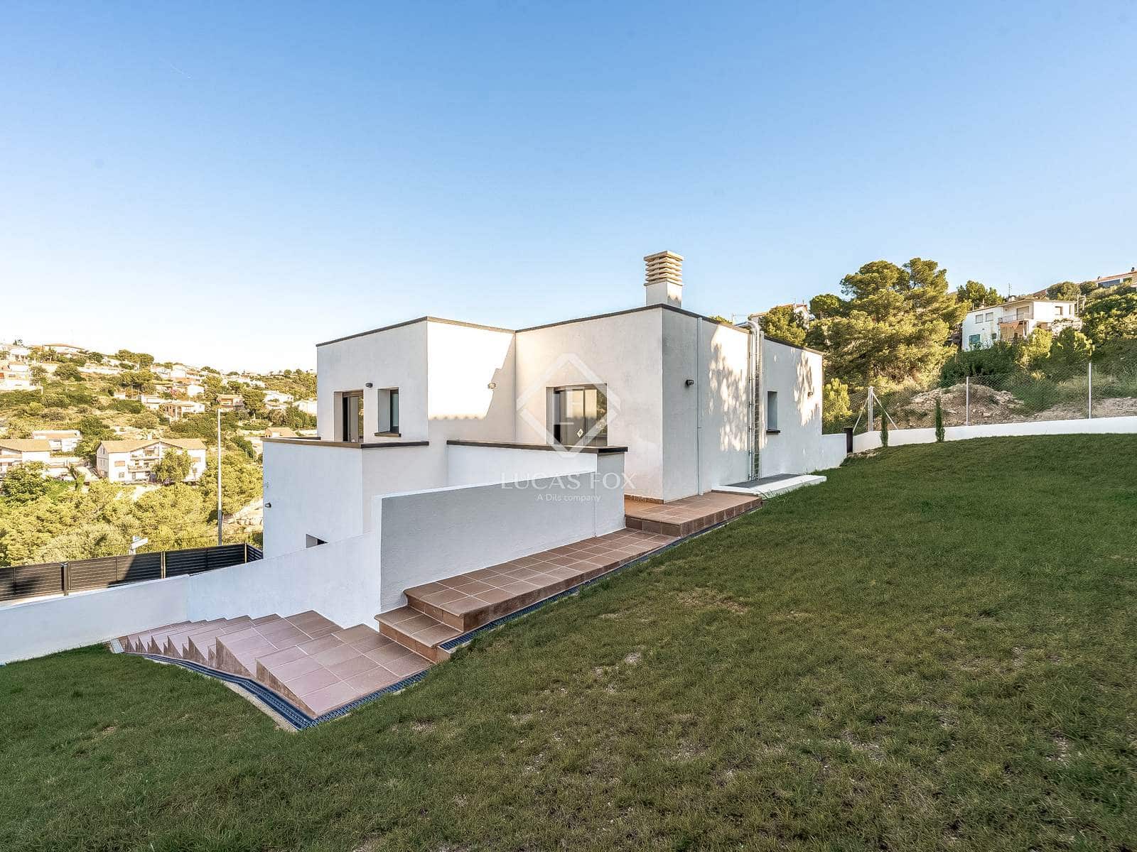 4 sypialnia Willa na sprzedaż w Segur de Calafell z basenem garażem - 455 000 € (Ref: 9283935)