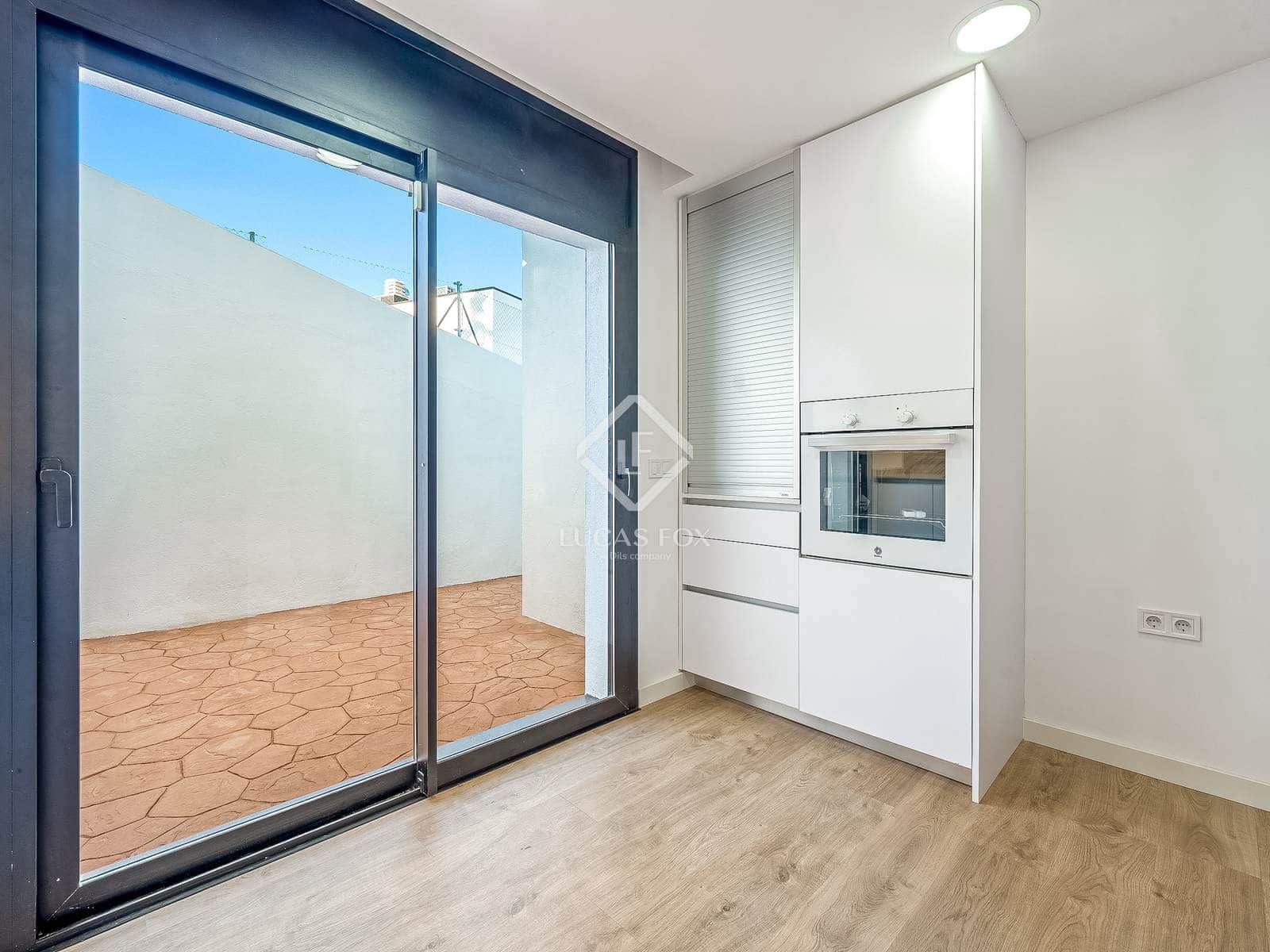 4 sypialnia Willa na sprzedaż w Segur de Calafell z basenem garażem - 455 000 € (Ref: 9283935)