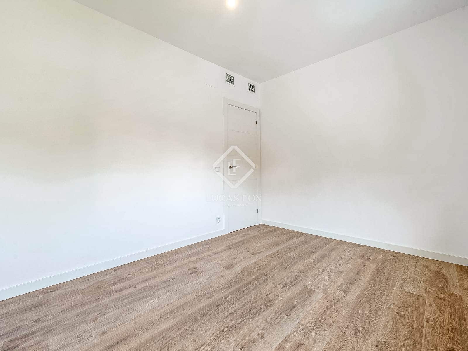 4 sypialnia Willa na sprzedaż w Segur de Calafell z basenem garażem - 455 000 € (Ref: 9283935)