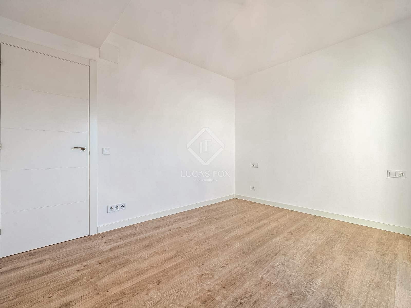 4 sypialnia Willa na sprzedaż w Segur de Calafell z basenem garażem - 455 000 € (Ref: 9283935)