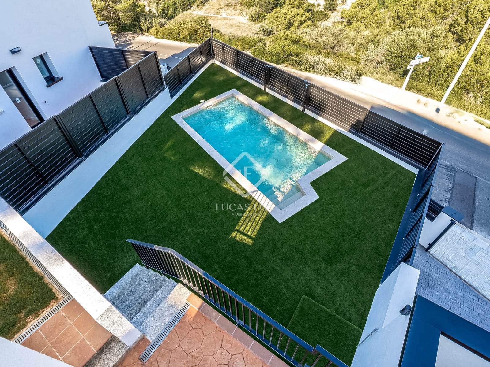 4 sypialnia Willa na sprzedaż w Segur de Calafell z basenem garażem - 455 000 € (Ref: 9283935)