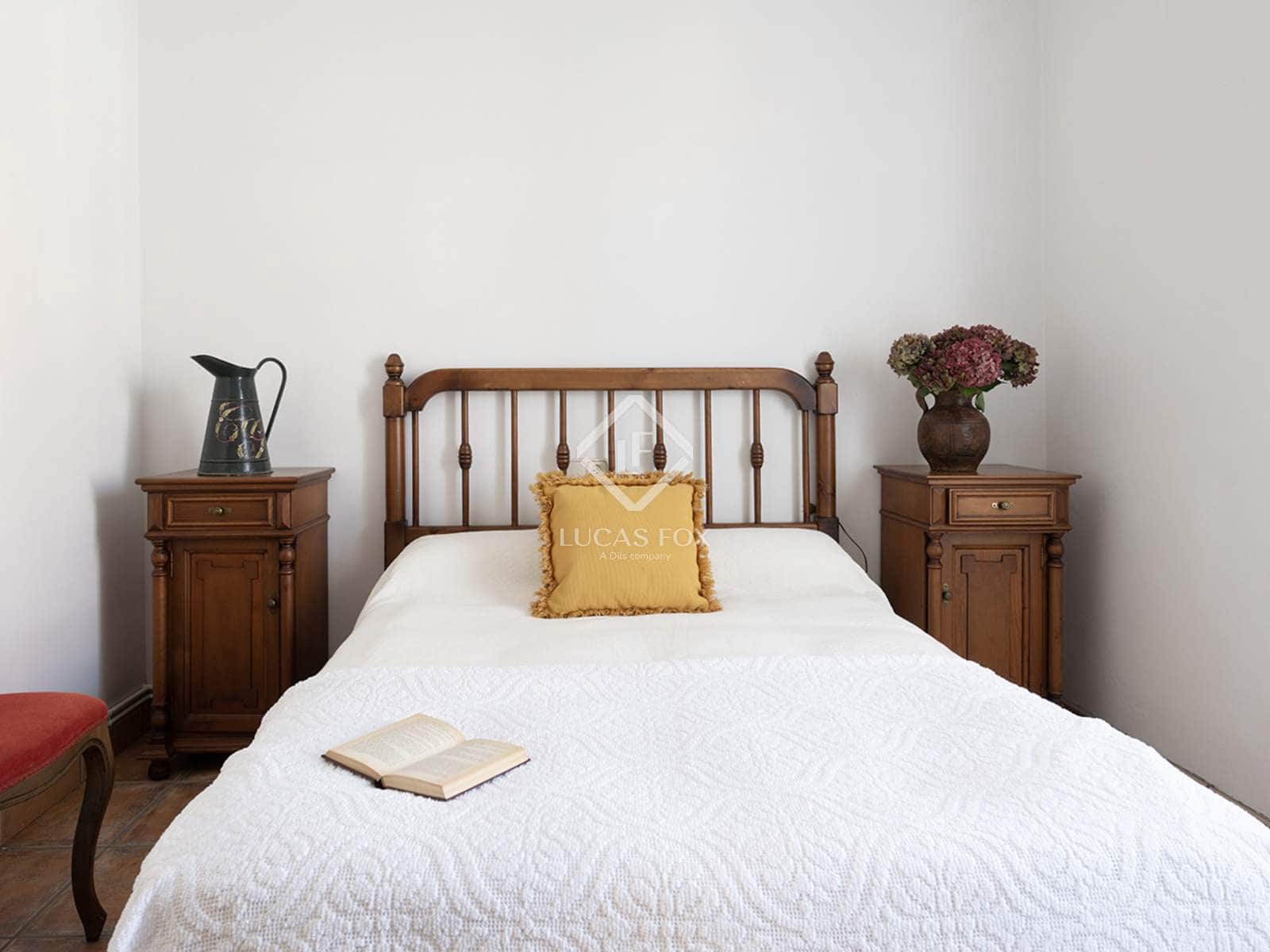 4 bedroom Villa for sale in A Estrada with garage - € 375,000 (Ref: 9283936)