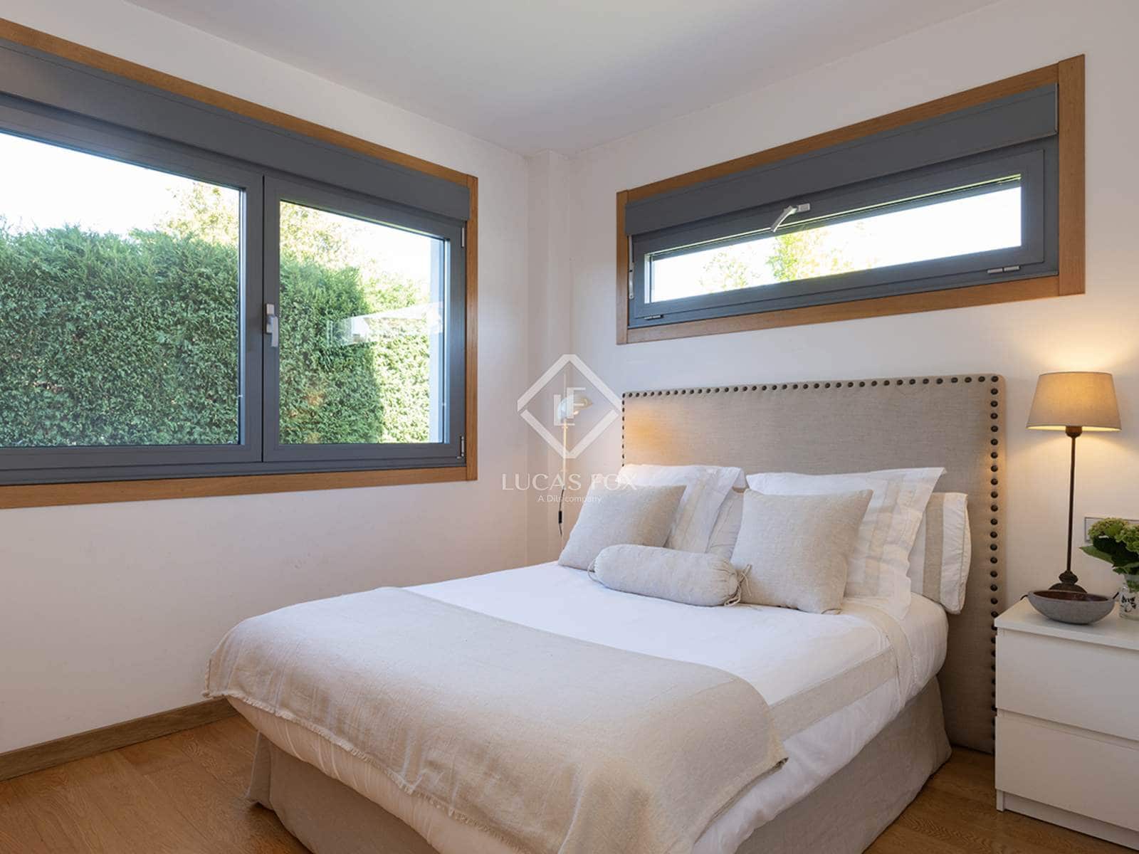 4 bedroom Villa for sale in Sanxenxo with pool garage - € 850,000 (Ref: 9283937)