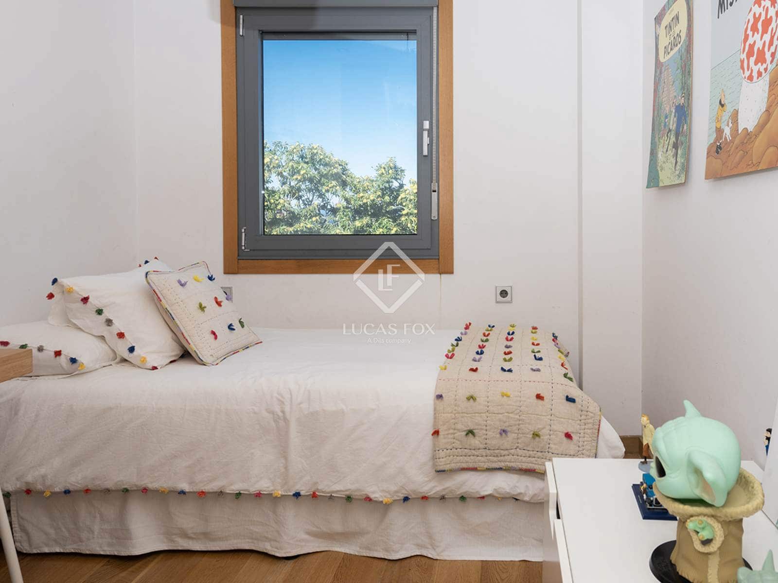 4 bedroom Villa for sale in Sanxenxo with pool garage - € 850,000 (Ref: 9283937)