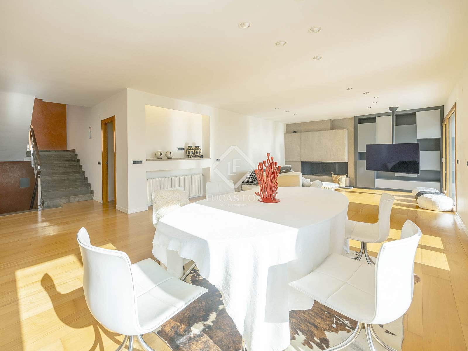 5 slaapkamer Villa te koop in Benicassim met zwembad garage - € 1.100.000 (Ref: 9289463)