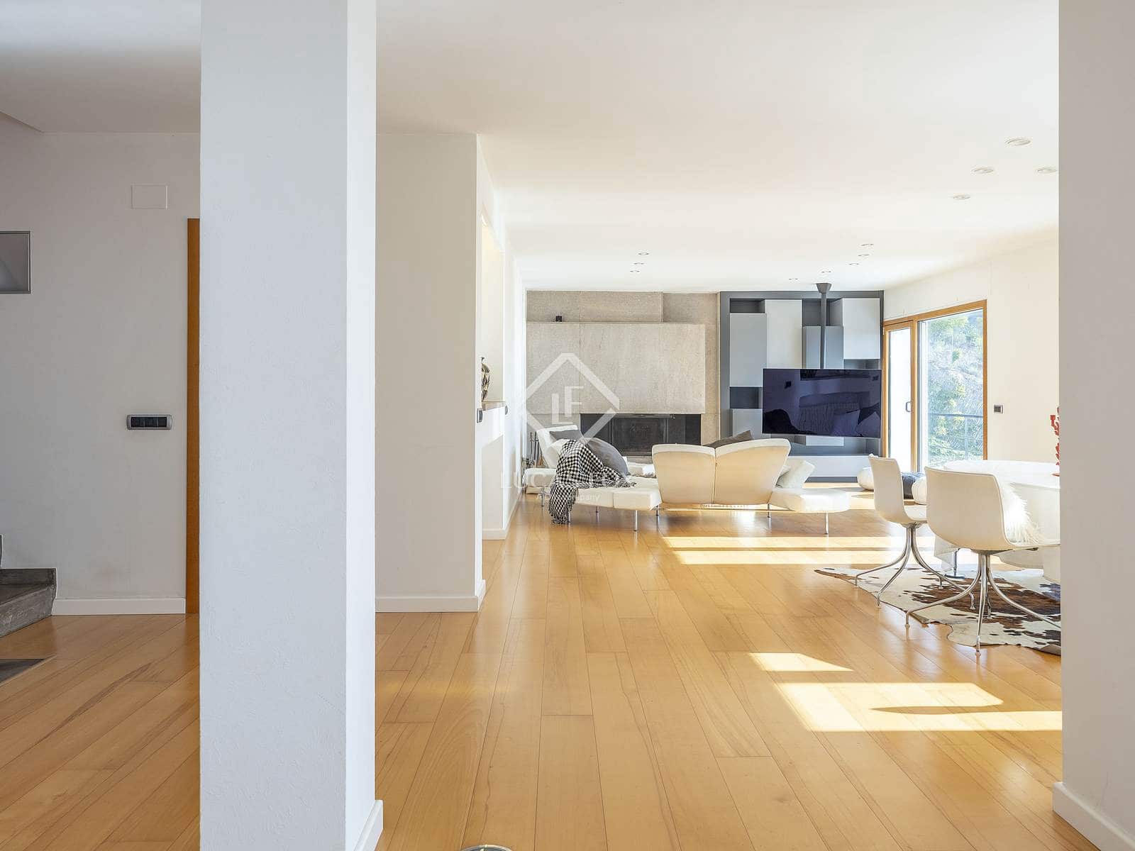 5 slaapkamer Villa te koop in Benicassim met zwembad garage - € 1.100.000 (Ref: 9289463)