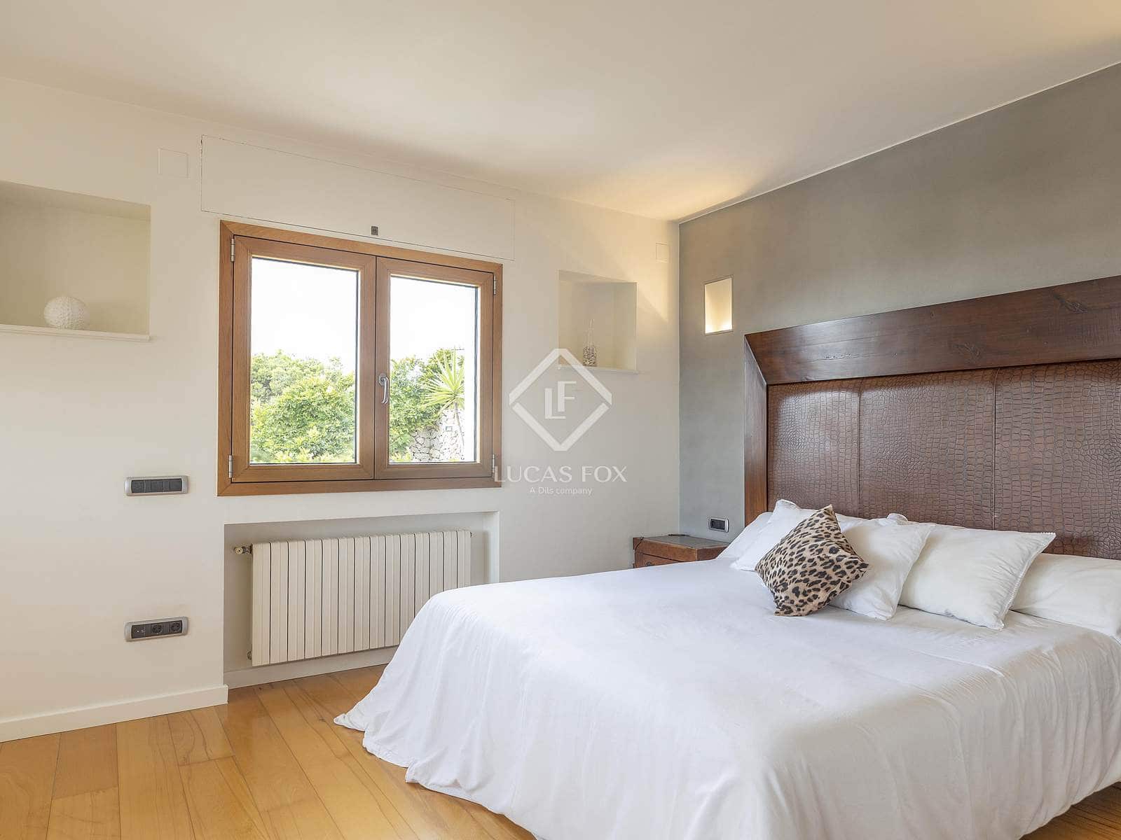 5 slaapkamer Villa te koop in Benicassim met zwembad garage - € 1.100.000 (Ref: 9289463)