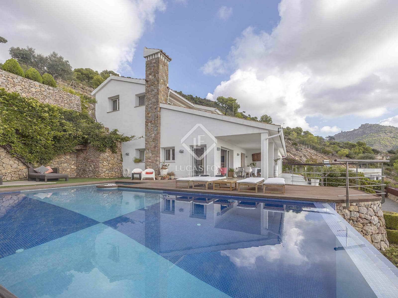 5 slaapkamer Villa te koop in Benicassim met zwembad garage - € 1.100.000 (Ref: 9289463)