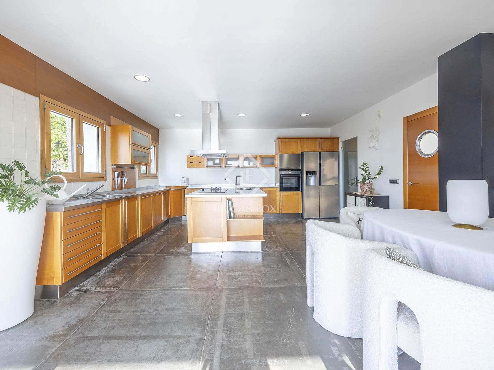 5 slaapkamer Villa te koop in Benicassim met zwembad garage - € 1.100.000 (Ref: 9289463)