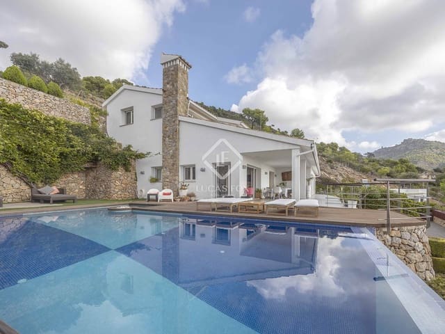 5 slaapkamer Villa te koop in Benicàssim met zwembad garage - € 1.100.000 (Ref: 9289463)