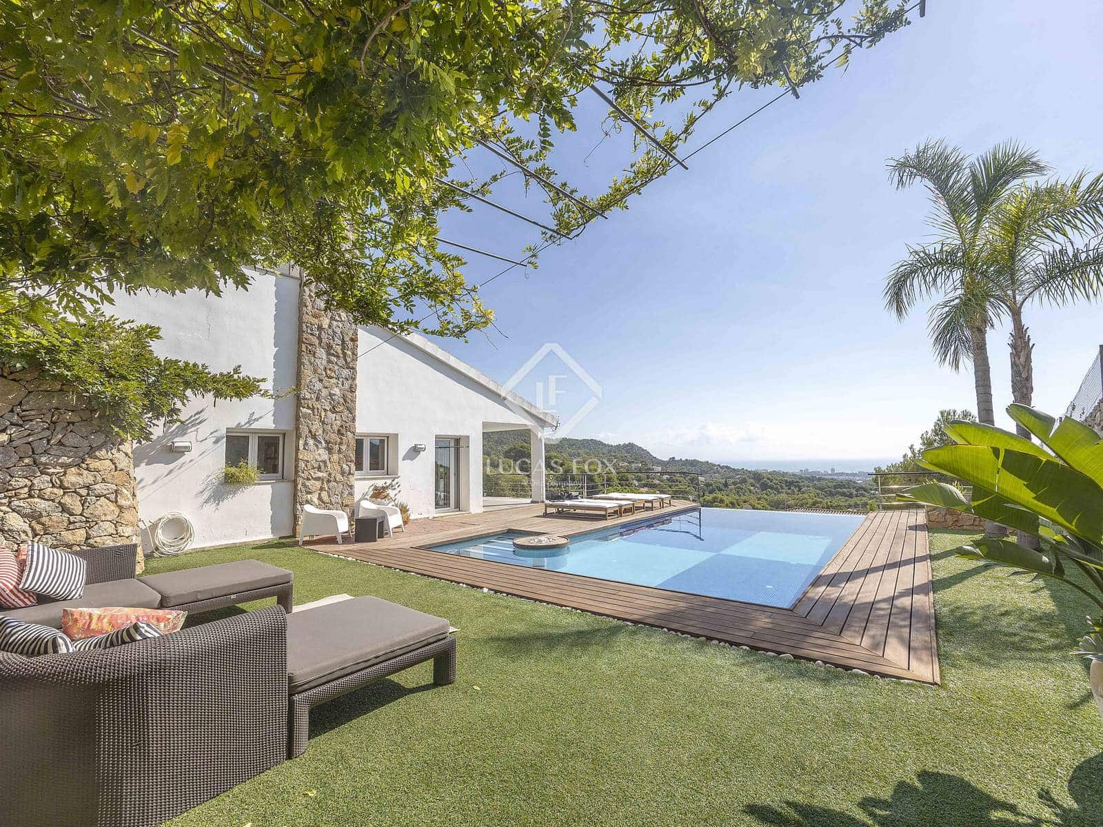 5 slaapkamer Villa te koop in Benicassim met zwembad garage - € 1.100.000 (Ref: 9289463)