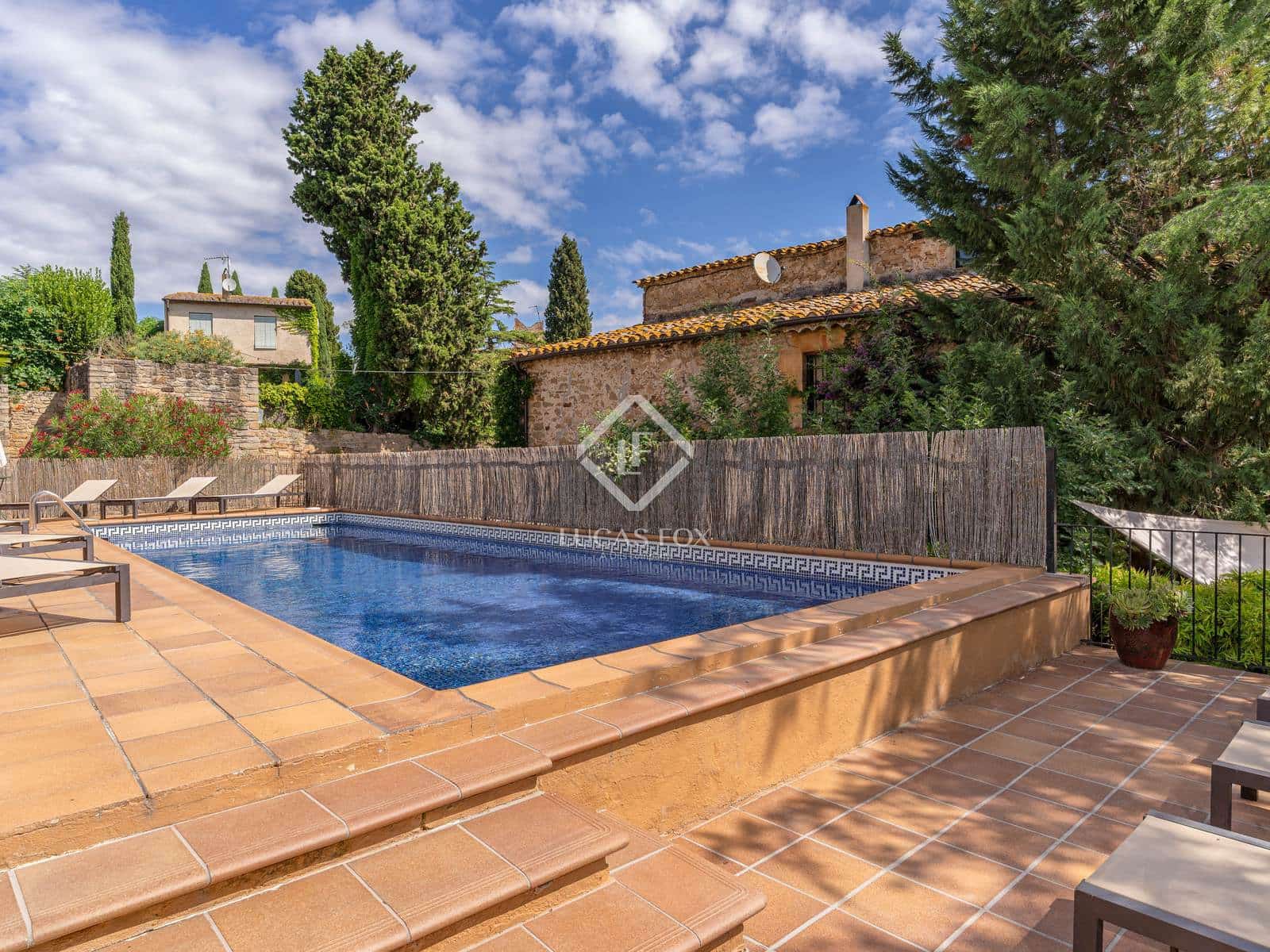 10 soveværelse Finca/Landehus til salg i Ullastret med swimmingpool - € 2.400.000 (Ref: 9289631)