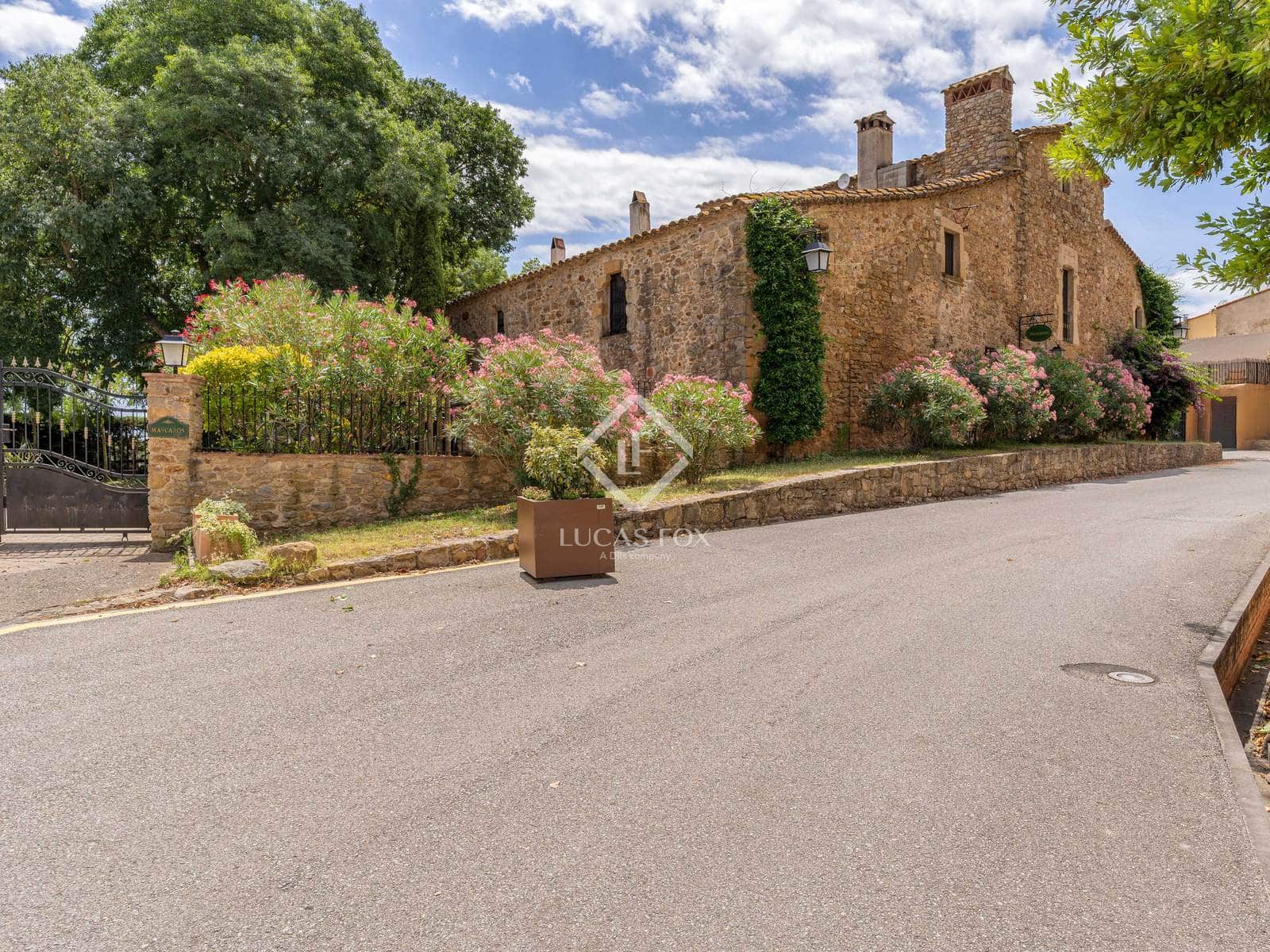 10 soveværelse Finca/Landehus til salg i Ullastret med swimmingpool - € 2.400.000 (Ref: 9289631)