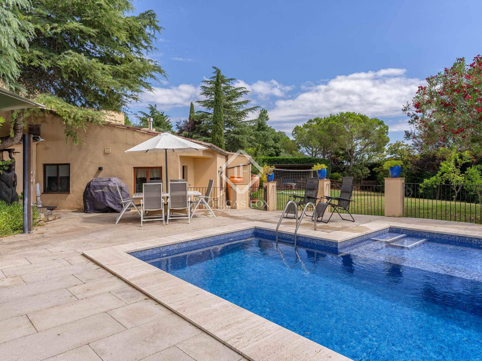 10 soveværelse Finca/Landehus til salg i Ullastret med swimmingpool - € 2.400.000 (Ref: 9289631)