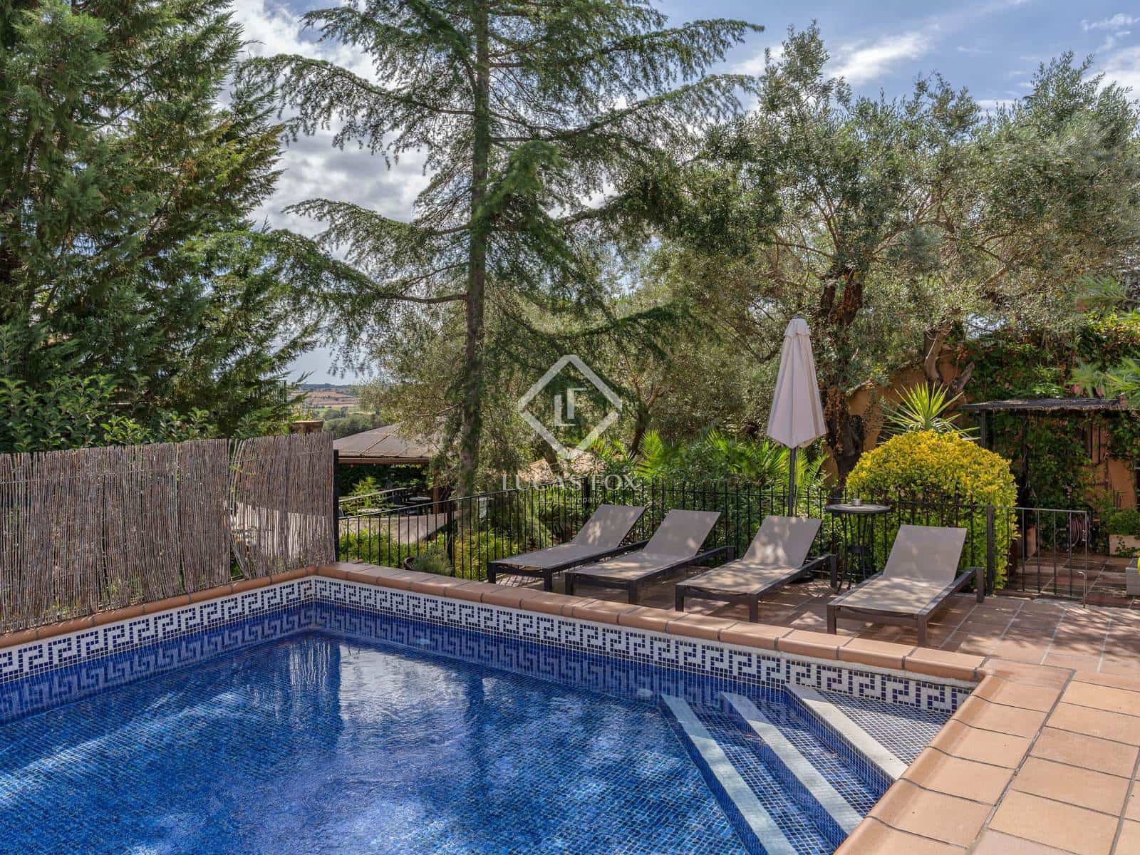 10 soveværelse Finca/Landehus til salg i Ullastret med swimmingpool - € 2.400.000 (Ref: 9289631)