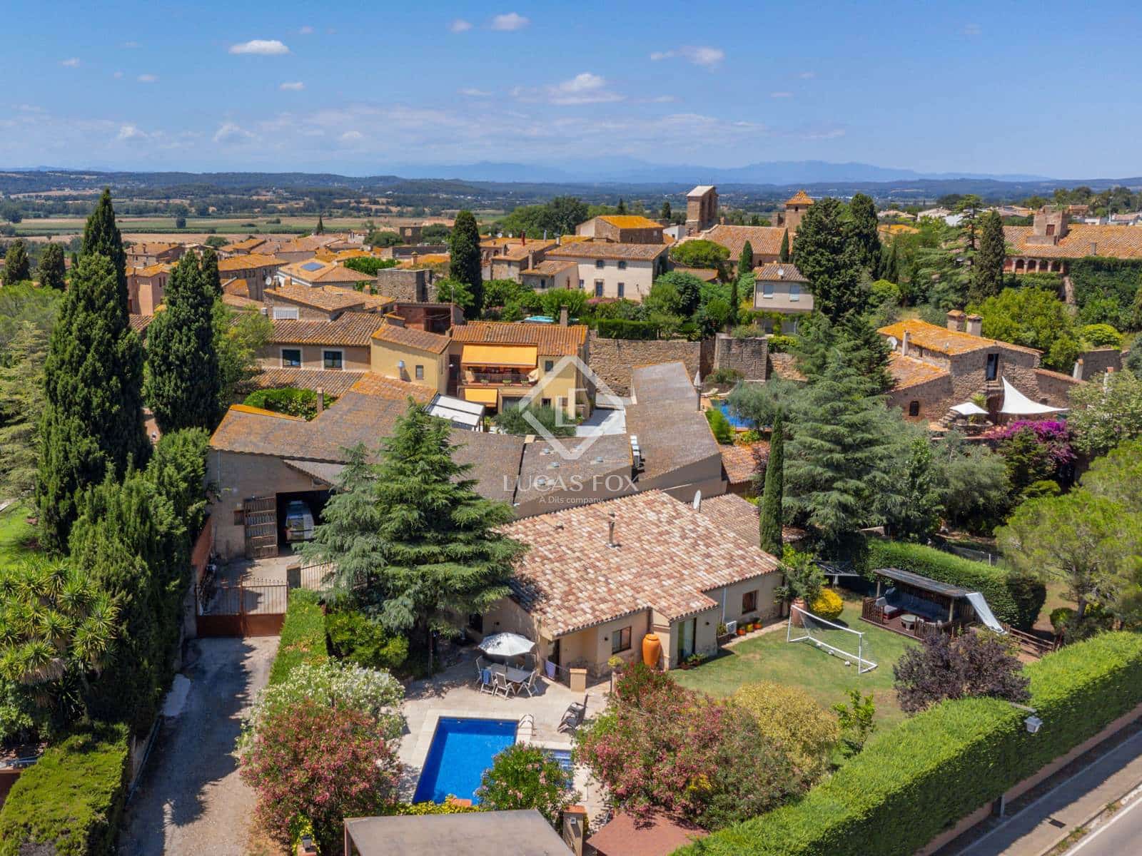 10 soveværelse Finca/Landehus til salg i Ullastret med swimmingpool - € 2.400.000 (Ref: 9289631)