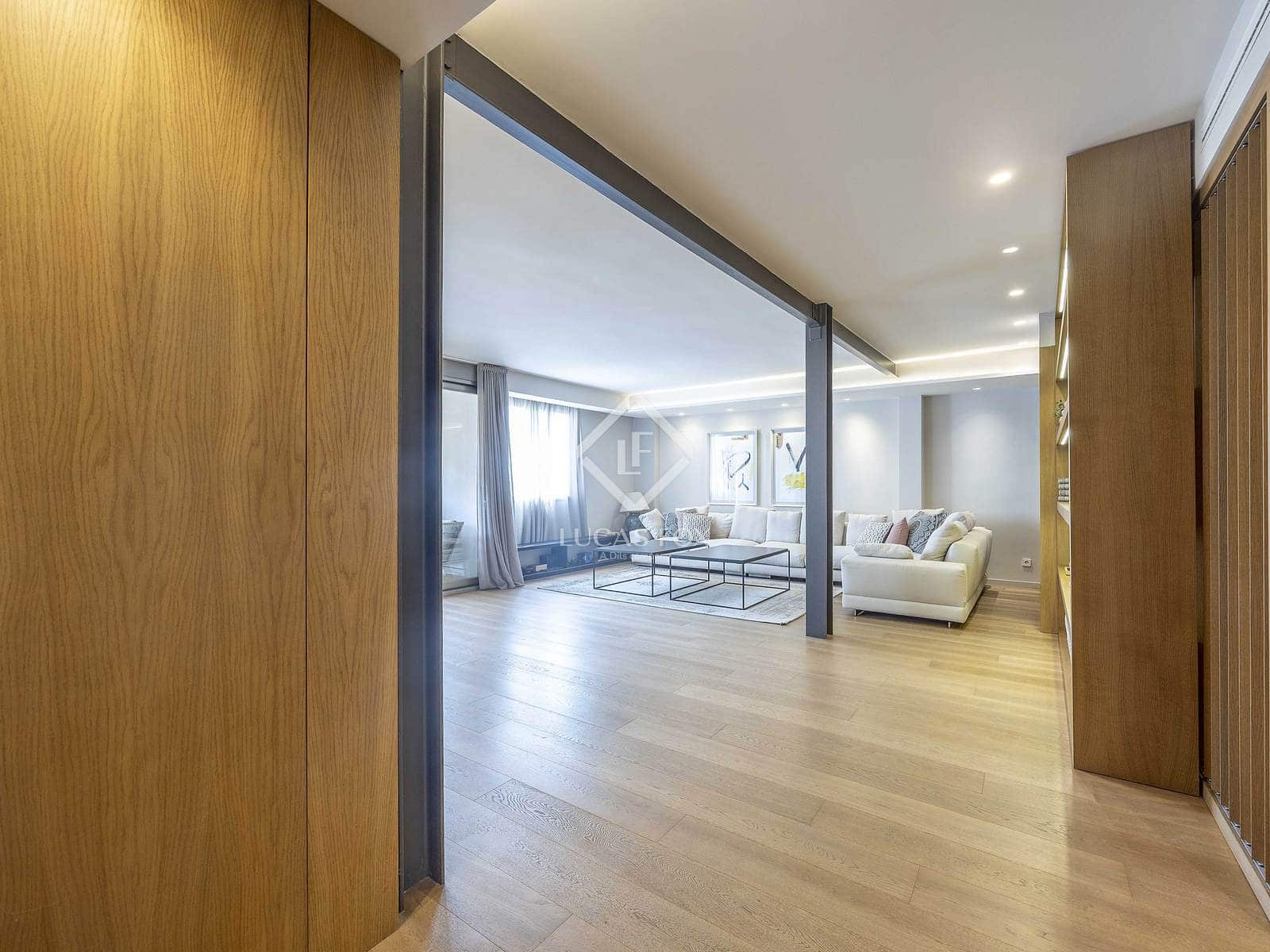 Apartamento de 4 habitaciones en València ciudad en venta con garaje - 1.280.000 € (Ref: 9289810)