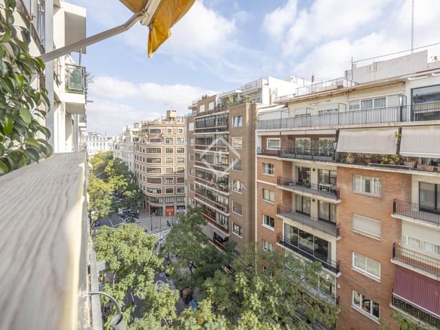 4 slaapkamer Appartement te koop in Valencia stad met garage - € 1.280.000 (Ref: 9289810)