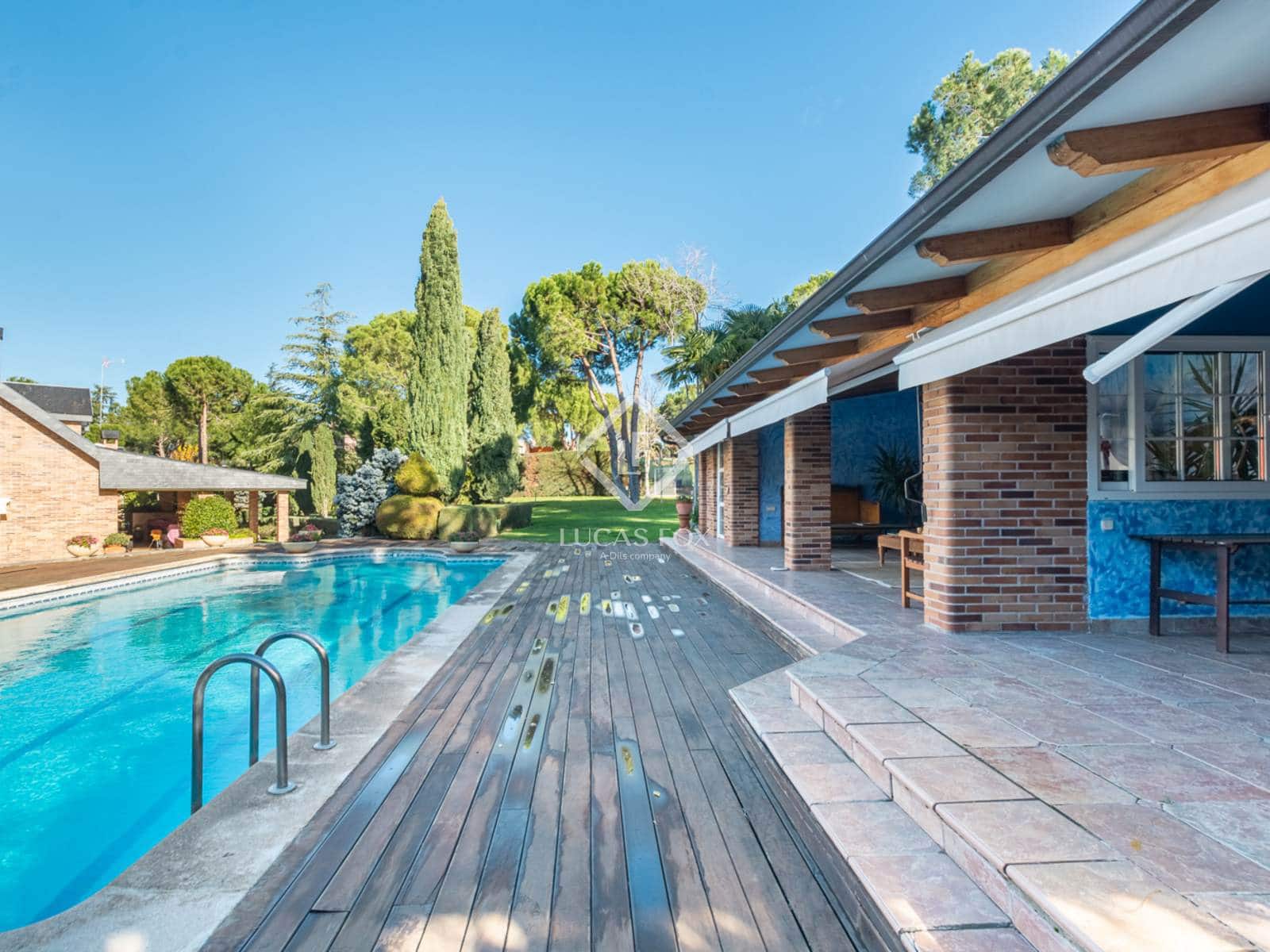 6 slaapkamer Villa te koop in Boadilla del Monte met zwembad garage - € 2.700.000 (Ref: 9290936)